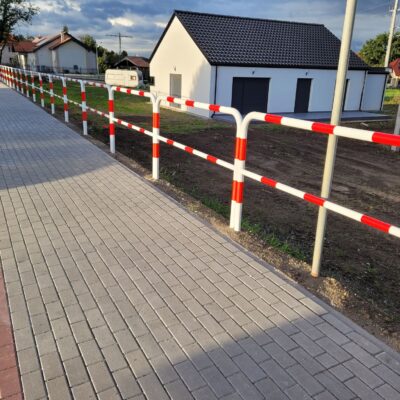 Chodnik przy drodze powiatowej w Pszennie w kier. żłobka gminnego