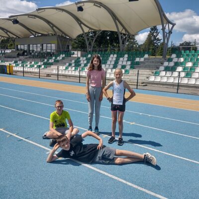 Uczestnicy czwartków lekkoatletycznych