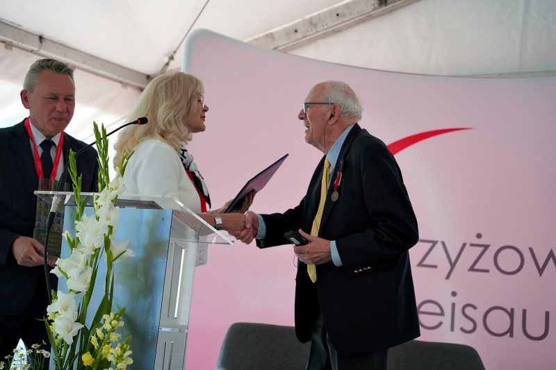 Wręczenie tytułu Honorowego Obywatela Gminy Świdnica