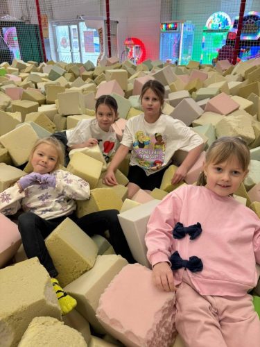 d1b76fac-f94f-4fcd-bb53-75552aea995c