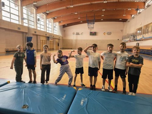 ec083e91-90a2-4a26-a6c7-7f12eeb51040