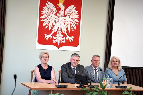 PRYMUSI OSOBOWOSCI 2026021