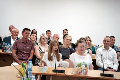 PRYMUSI OSOBOWOSCI 2026038