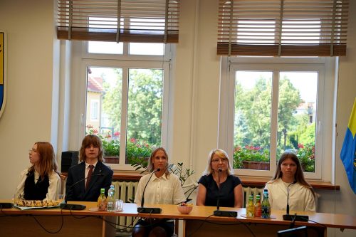 PRYMUSI OSOBOWOSCI 2026040