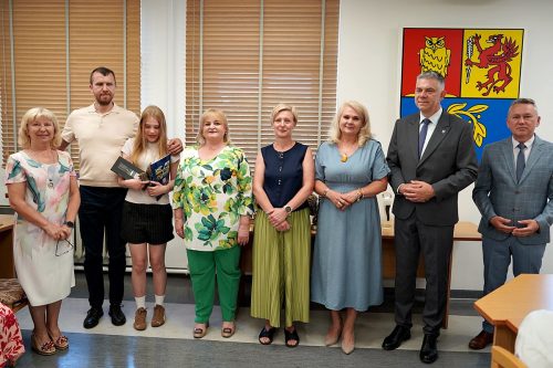 PRYMUSI OSOBOWOSCI 2026210