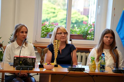 PRYMUSI OSOBOWOSCI 2026404