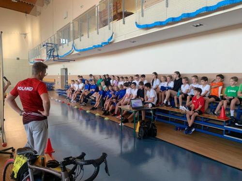 888a9bb3-6719-408b-8b1f-34f1ae8bbe21