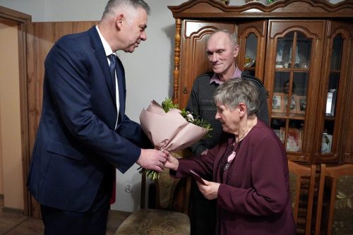 zlote godyUG 02982